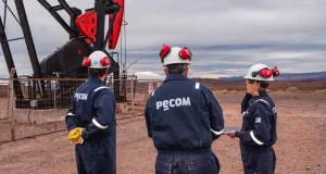 Tras la caída de la operación con Rovella Capital, YPF le venderá Manantiales Behr a Pecom