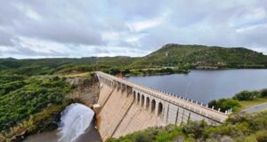 Alerta máxima en el norte puntano: el dique La Huertita supera su cota y advierten riesgo de inundación