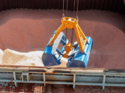 Suba de fertilizantes del 40%, petróleo a USD 114 y biocombustibles récord impulsan la soja y reconfiguran la siembra global