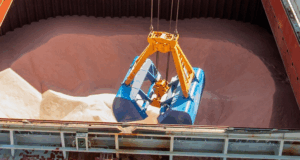 Suba de fertilizantes del 40%, petróleo a USD 114 y biocombustibles récord impulsan la soja y reconfiguran la siembra global