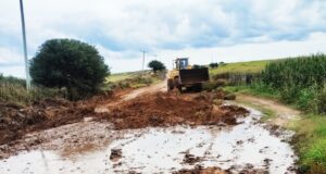 Vialidad Provincial reparó caminos no pavimentados en La Petra, Monte Carmelo y El Retamo