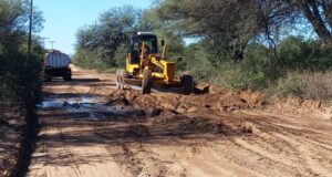 Vialidad Provincial repara caminos en Los Membrillos, El Cadillo, Los Quemados y Naranjo Esquino