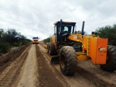 Reparan caminos no pavimentados en Junín, Ayacucho, Chacabuco, Pringles, Belgrano y Pedernera