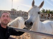 La travesía de un veterinario que vio misiles en el cielo y nunca dejó de apostar por su vocación