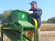 Desarrollan una máquina picadora para mejorar la alimentación ganadera en ambientes áridos