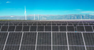 Cuyo, la región más afectada por las restricciones para transportar energía solar y eólica
