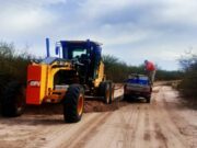 Vialidad Provincial refuerza el mantenimiento de caminos rurales en cinco departamentos
