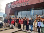 Estudiantes de la Escuela Agraria profundizaron conocimientos sobre tecnología para la producción de alfalfa en una visita a Lembo Maquinaria