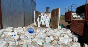 Del campo al reciclaje: la batalla contra los envases de fitosanitarios que no pueden terminar quemados ni enterrados