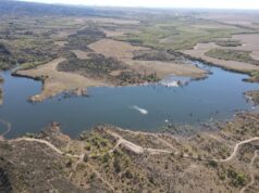 San Luis: por primera vez desde su creación, el dique La Estrechura comenzó a verter agua